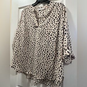 Size 1x quarter length sleeve top